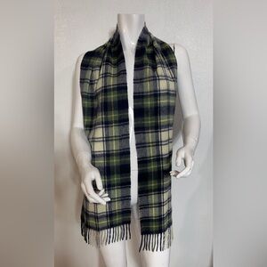 💯 cashmere  Merona Plaid Scarf in Black and Cream